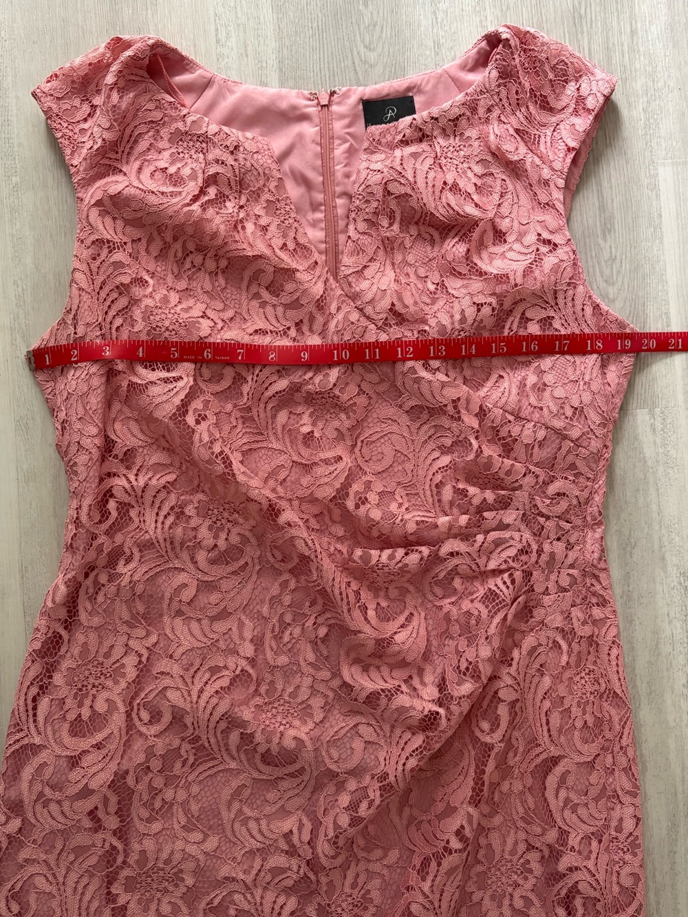 Adrianna Papell Split Neck Fully Pink Lace Dress Size 14 - Picture 15 of 17